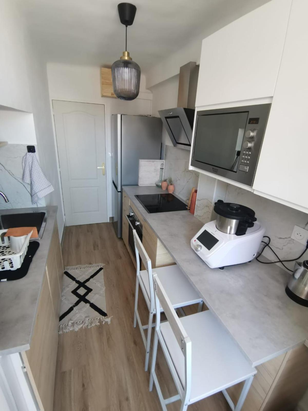 Massilia Calling Appartement Marseille Proche Metro Climatise Bien Decore Экстерьер фото